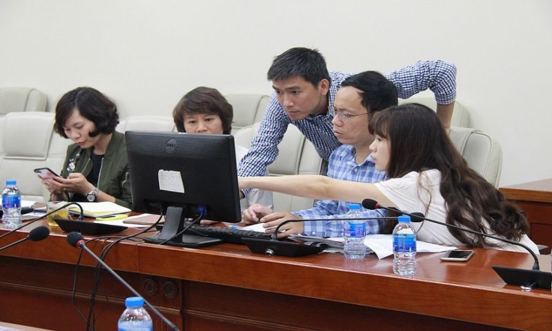 Tổng cục Thuế hỗ trợ trực tuyến triển khai hóa đơn điện tử. Ảnh: TN.