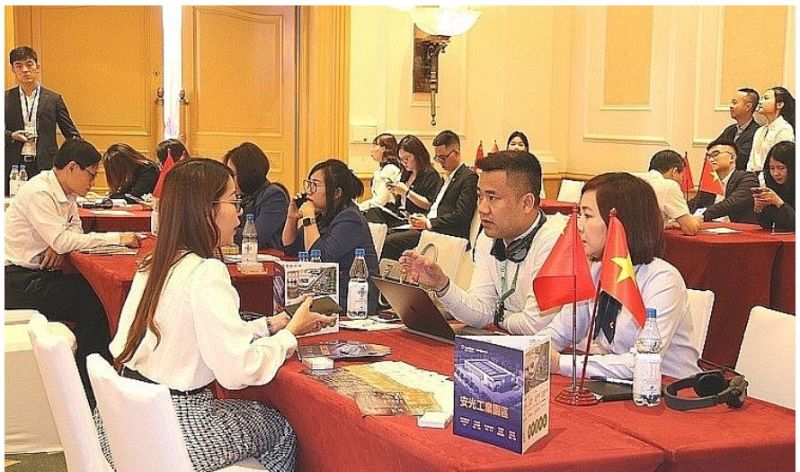 Doanh nghiệp hai bên trao đổi cơ hội kết nối, đẩy mạnh xuất khẩu bên lề Hội nghị