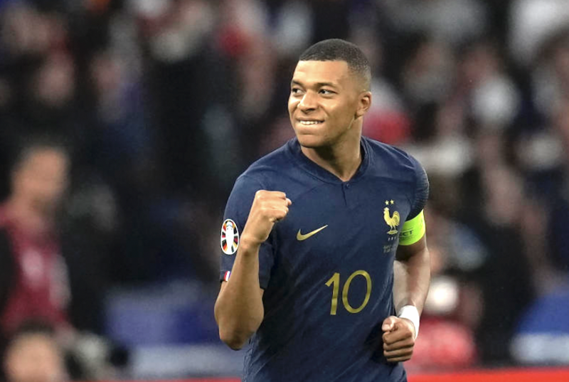 Mbappe ăn mừng bàn thắng ghi vào lưới ĐT Hy Lạp. Ảnh: Eurosports