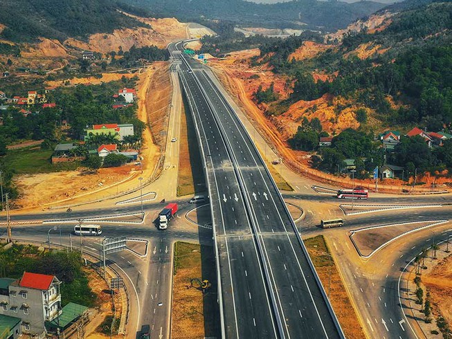 Kiến nghị Quốc hội quyết định chủ trương đầu tư dự án cao tốc Bắc - Nam giai đoạn 2