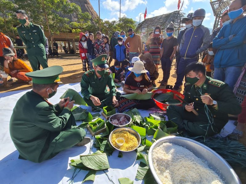 Mang niềm vui đến đại ngàn...