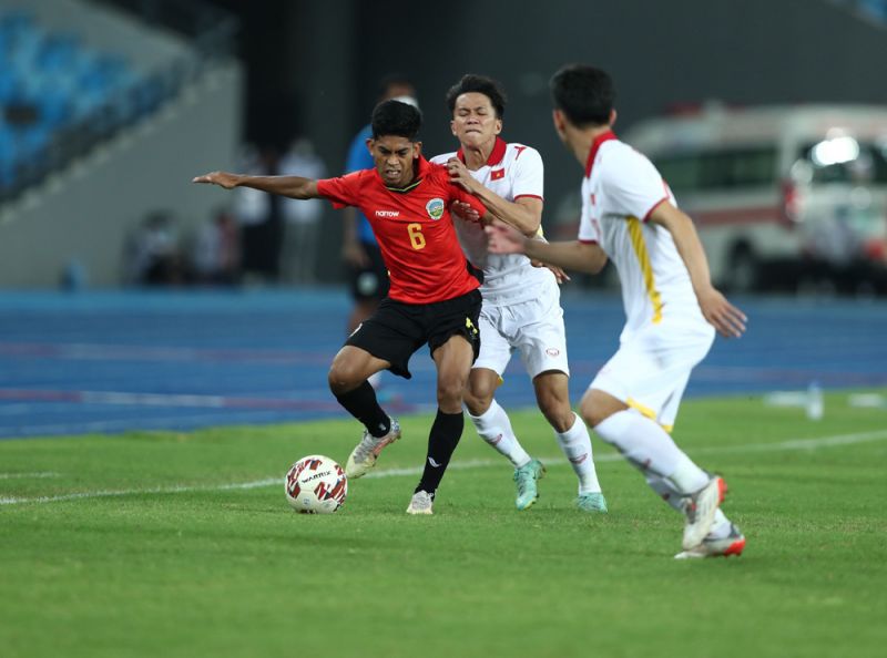 U23 Việt Nam thêm F0, VFF xin 'đặc cách' chi viện đấu Thái Lan