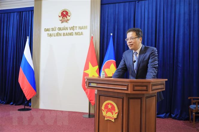 Doanh nghiệp Việt Nam tại Nga tìm giải pháp tháo gỡ khó khăn