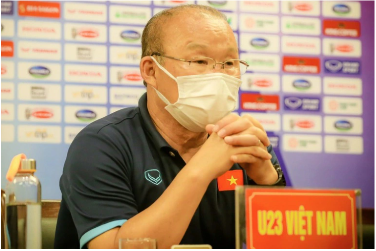 HLV Park Hang Seo: "Hoàng Đức có thể đá tiền đạo ở U23 Việt Nam"