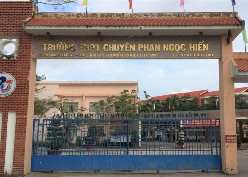 Cà Mau: Đề nghị làm rõ thông tin Hiệu phó bắt học sinh ăn thức ăn trong thùng rác