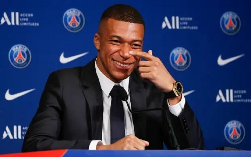 Mbappe đã trở thành "Vua" ở PSG như thế nào?