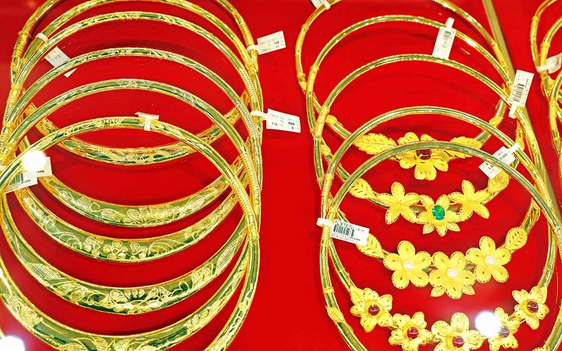 Giá vàng sáng 23/5 tăng 100.000 đồng/lượng