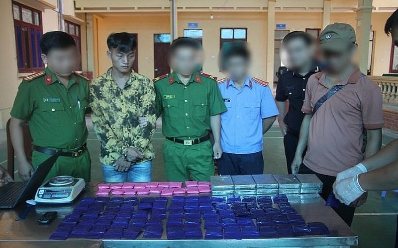 Điện Biên: Phá chuyên án thu giữ 10 bánh heroin, 18.000 viên ma túy