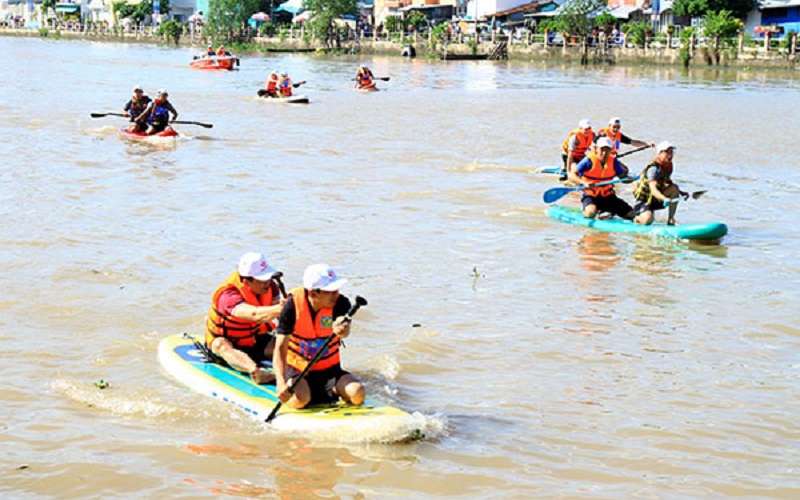 212 VĐV tham dự Giải đua thuyền ván SUP lần đầu tiên ở Cần Thơ