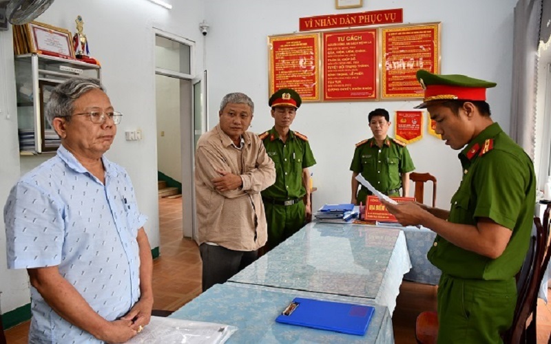 Bắt nguyên Giám đốc ban quản lý dự án và một chủ doanh nghiệp ở Quảng Nam