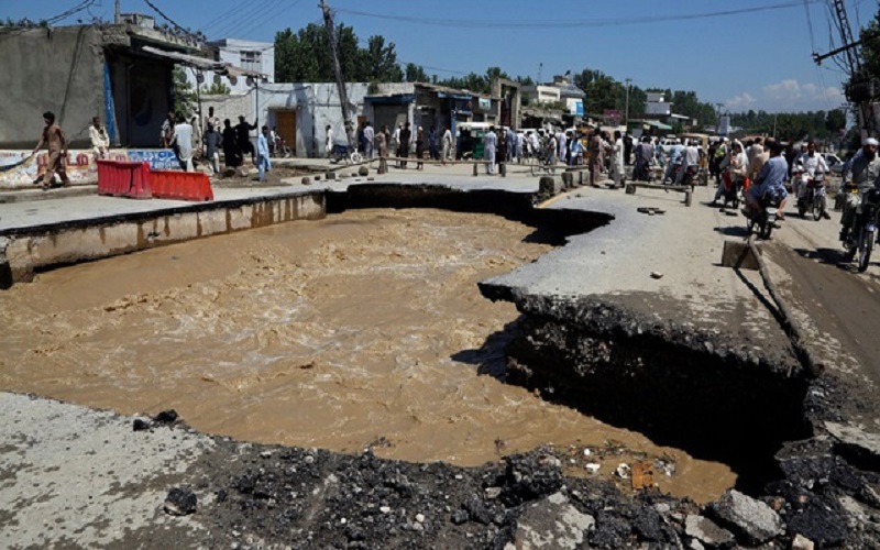 Điện thăm hỏi tình hình lũ lụt tại Pakistan