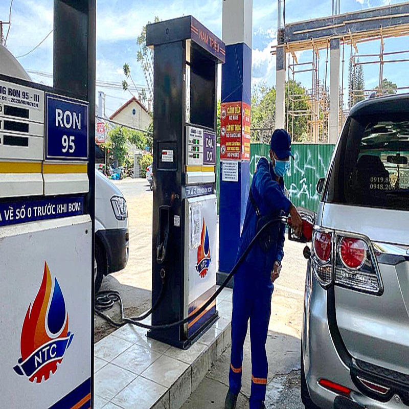 Ngày hôm nay, dự báo giá xăng sẽ giảm khoảng 700-900 đồng/lít, dầu giảm quanh mức 1.000 đồng/lít