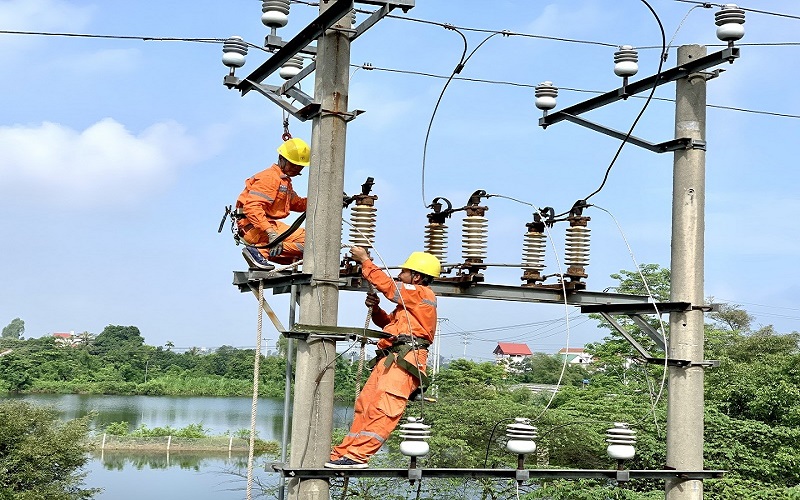 PC Hưng Yên chủ động các biện pháp đảm bảo cung cấp điện an toàn mùa mưa bão