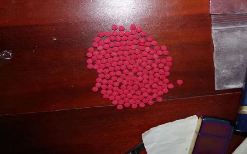 Trang chủ > Tin tức > Tin tức hoạt động Quảng Bình: Phá chuyên án, bắt đối tượng tàng trữ 587 viên ma túy hồng phiến