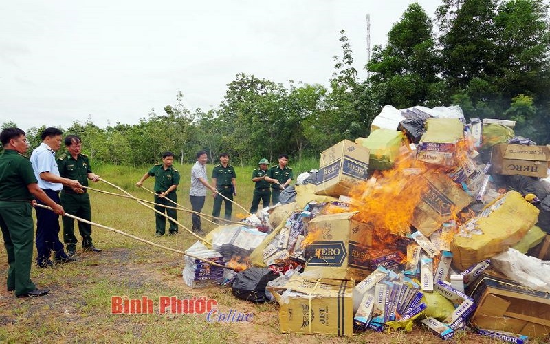 Bình Phước tiêu hủy tang vật là thuốc lá nhập lậu