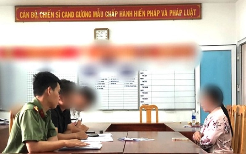 Công an TP. HCM làm việc với người đăng tin sai sự thật về hoạt động ngân hàng