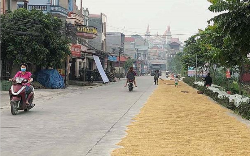 Bắc Ninh xử lý nghiêm các trường hợp cố tình vi phạm việc lấn chiếm lòng đường, vỉa hè