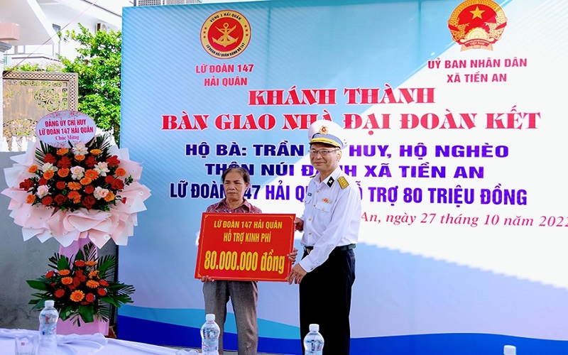 Lữ đoàn 147 khánh thành và bàn giao Nhà đại đoàn kết tại Quảng Ninh