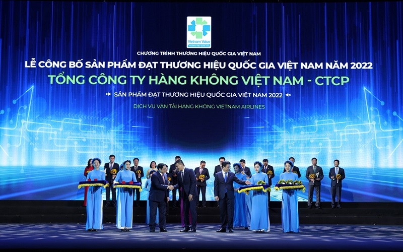 Vietnam Airlines được vinh danh doanh nghiệp có sản phẩm đạt Thương hiệu quốc gia năm 2022