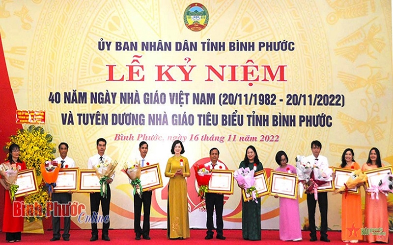 Bình Phước tôn vinh 10 tập thể, 31 cá nhân điển hình trong công tác giáo dục