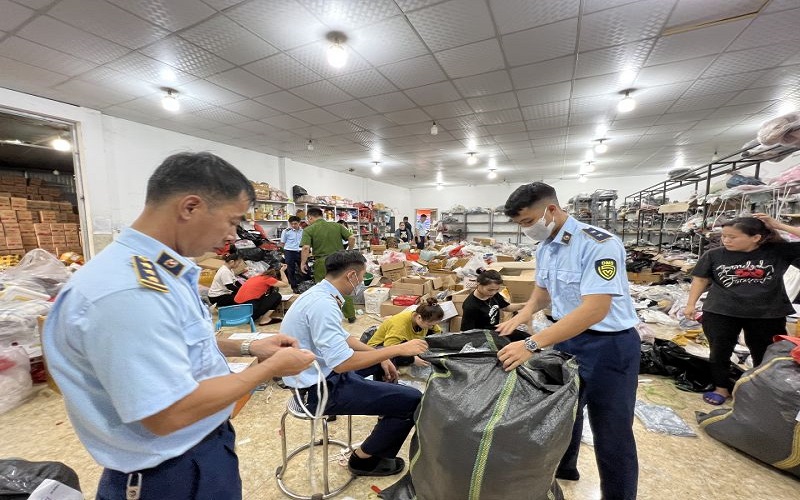 Tập trung đấu tranh chống buôn lậu, hàng giả dịp cuối năm