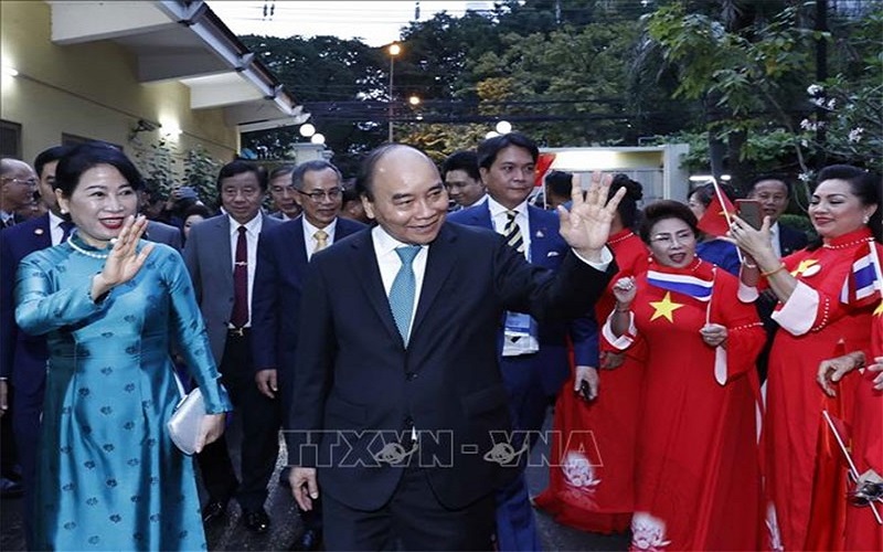 Chủ tịch nước Nguyễn Xuân Phúc gặp gỡ doanh nghiệp tiêu biểu Việt Nam - Thái Lan