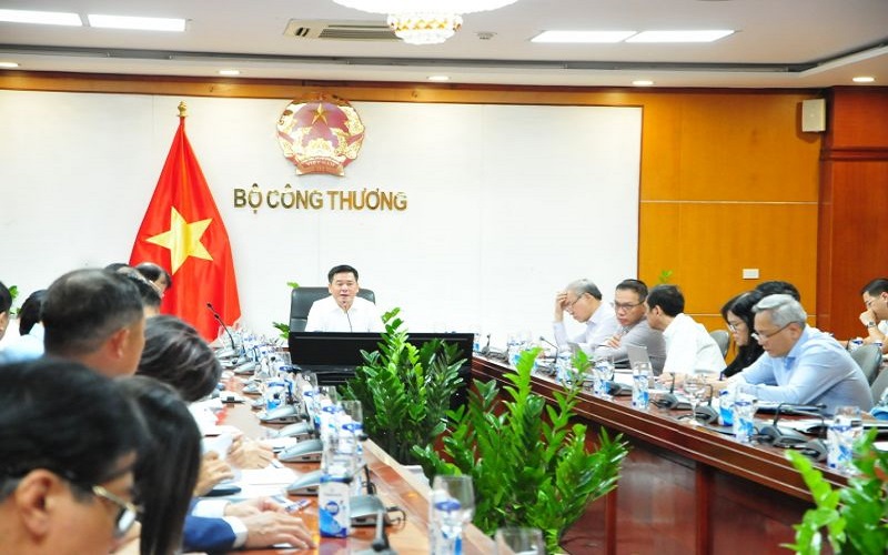 Dự kiến phân giao tổng nguồn xăng dầu tối thiểu năm 2023 tăng 10%