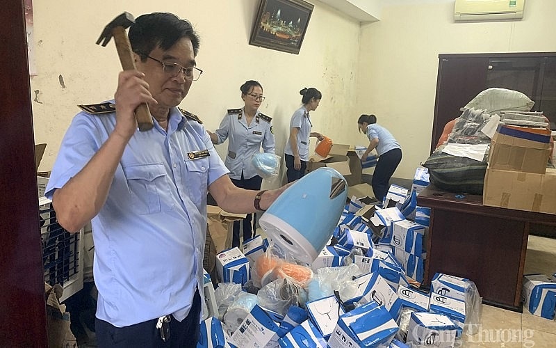 Nghệ An tiêu hủy trên 11.000 sản phẩm hàng hóa vi phạm