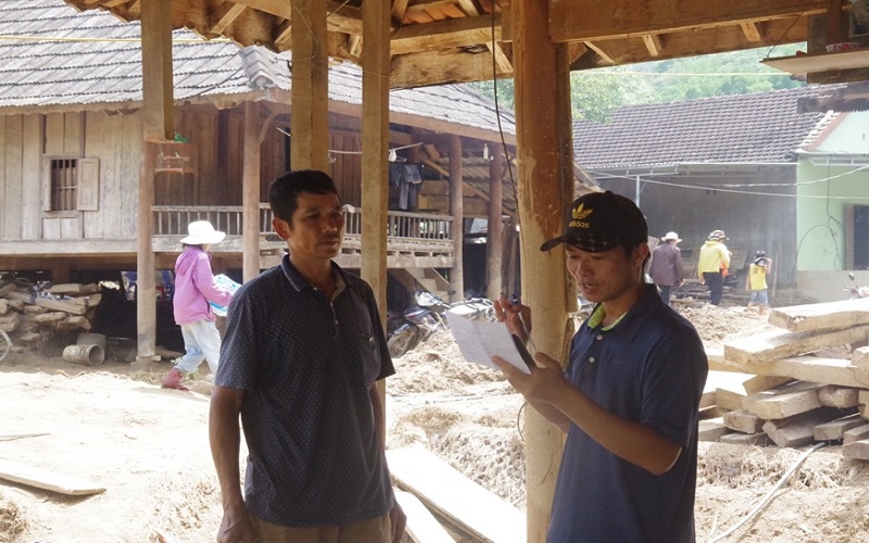 Trưởng bản dũng cảm cứu dân