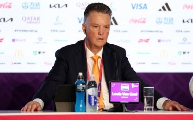 Thư từ Qatar: Cuộc trả thù của Louis van Gaal