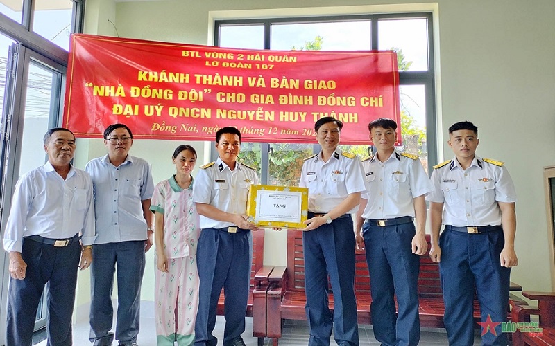 Lữ đoàn 167 bàn giao “Nhà đồng đội” cho quân nhân có hoàn cảnh khó khăn