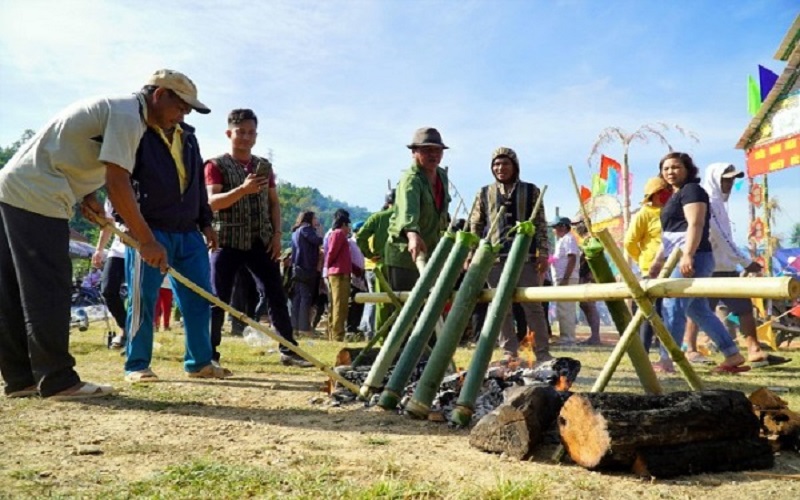 Tỉnh Bình Thuận tổ chức tết Đầu lúa và tết Nguyên đán cho vùng đồng bào dân tộc thiểu số