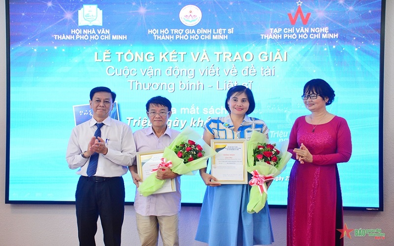 Tổng kết, trao giải Cuộc vận động viết về đề tài thương binh, liệt sĩ