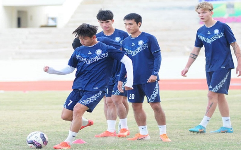 Bước ngoặt từ V-League 2023