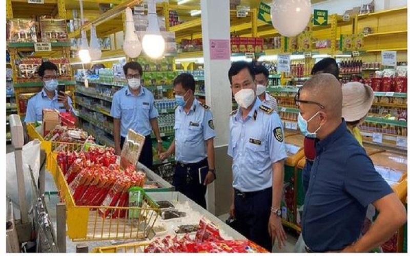 Bộ Công Thương: Lực lượng Quản lý thị trường chủ động ngăn chặn các hành vi kinh doanh hàng cấm, hàng giả trong giai đoạn cao điểm