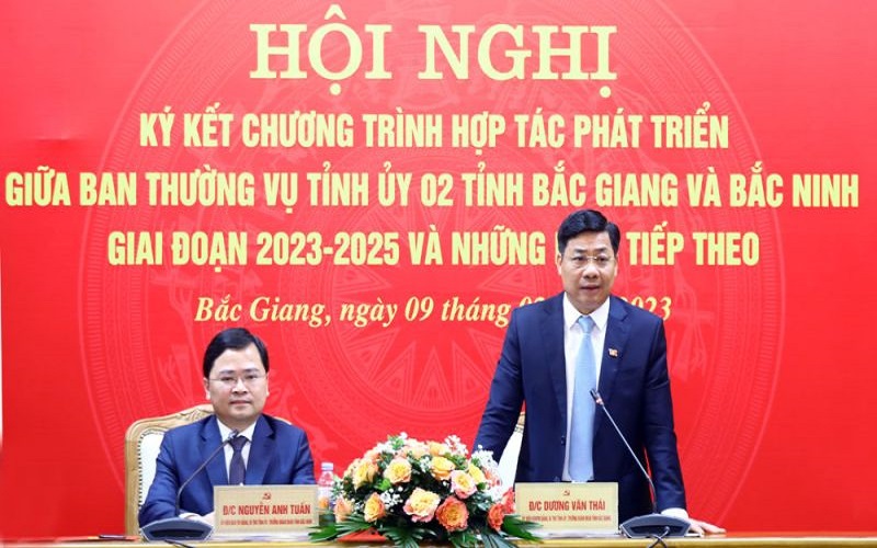 Ký kết Chương trình hợp tác phát triển giữa hai tỉnh Bắc Giang và Bắc Ninh