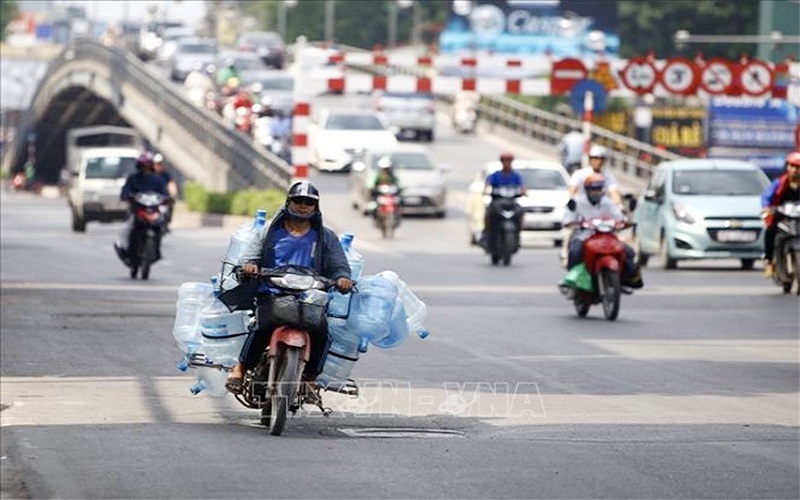 Thời tiết hôm nay (24-3): Nắng nóng tiếp tục phủ đều trên cả nước