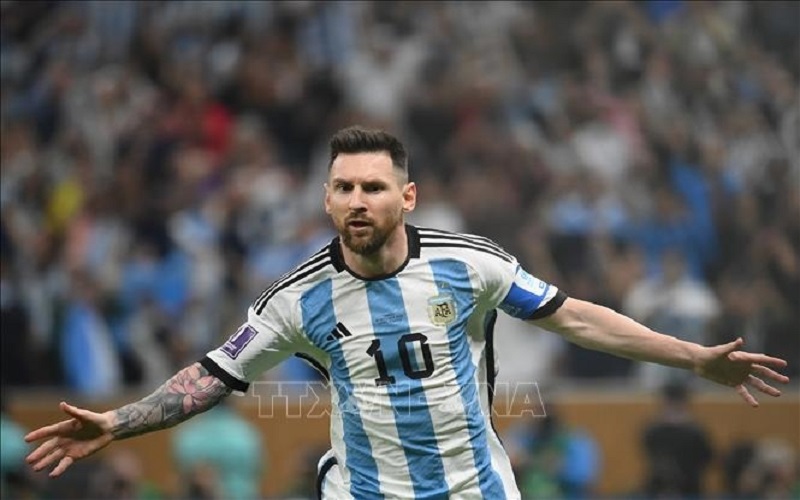 Siêu sao Lionel Messi vượt mốc ghi 100 bàn thắng cho đội tuyển Argentina