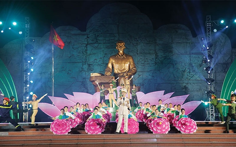 250 diễn viên sẽ biểu diễn trong chương trình "Nhớ mãi ơn Người - Hồ Chí Minh"