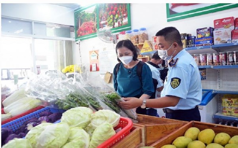 Bộ Công Thương yêu cầu lực lượng Quản lý thị trường tăng cường kiểm tra thực phẩm lưu thông trên thị trường