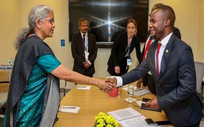 Ấn Độ thúc đẩy mục tiêu thành “công xưởng” mới của thế giới