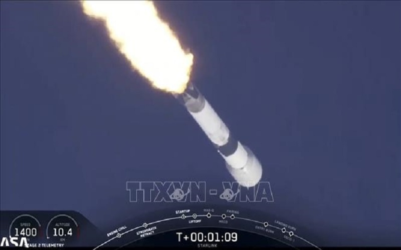 SpaceX phóng thêm 21 vệ tinh internet lên quỹ đạo