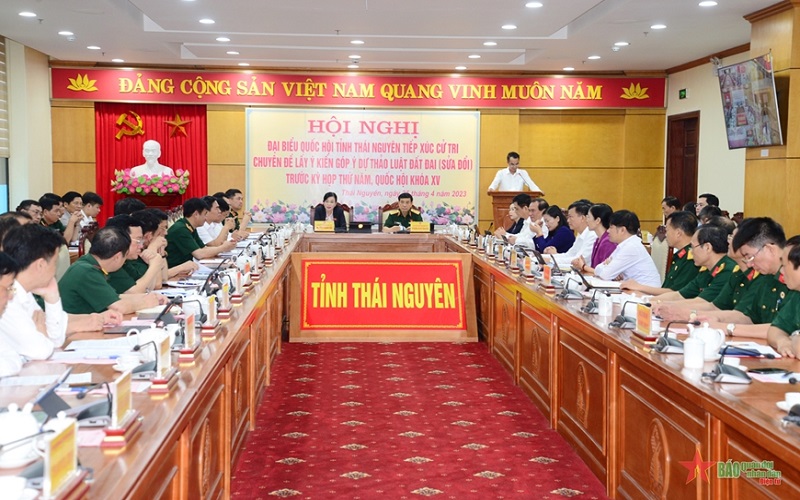 Đại tướng Phan Văn Giang tiếp xúc cử tri chuyên đề tại tỉnh Thái Nguyên