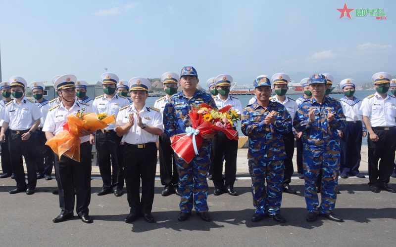 Tàu 015-Trần Hưng Đạo lên đường tham gia các hoạt động đa phương quốc tế tại Singapore và Philippines