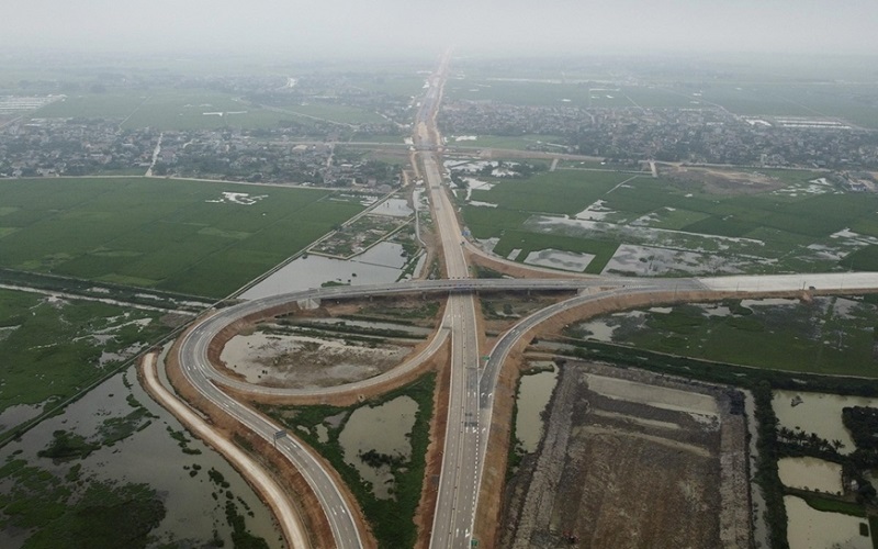 Khi nào nối thông toàn tuyến cao tốc từ Lạng Sơn đến Cà Mau?