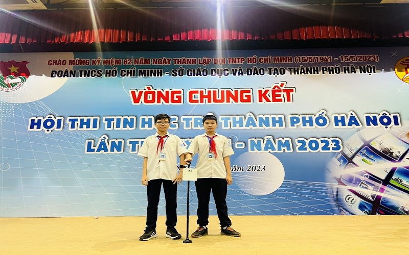 Học sinh Trường THCS Mai Dịch tranh tài tại Hội thi Tin học trẻ Hà Nội lần thứ XXVIII