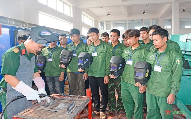 Đổi mới tư vấn tuyển sinh, nâng cao chất lượng đào tạo nghề cho bộ đội xuất ngũ