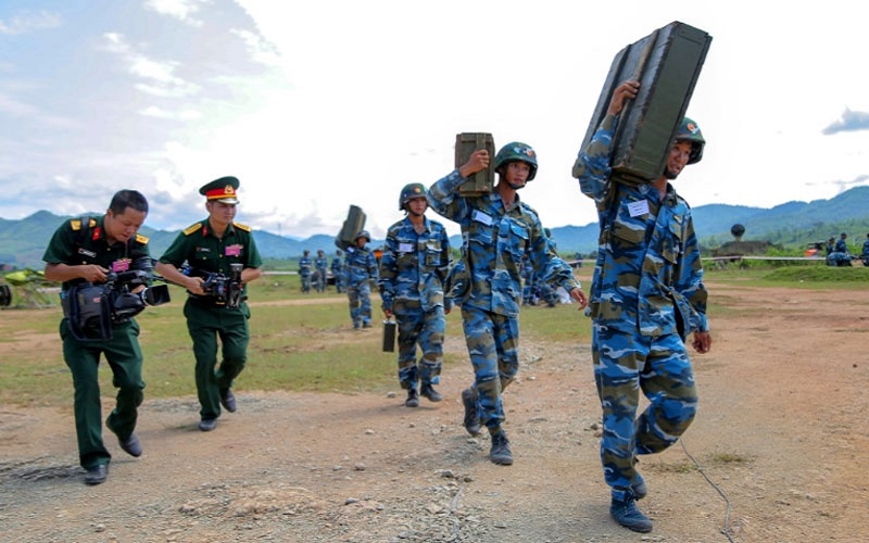 Kỷ niệm 10 năm Ngày phát sóng Kênh Truyền hình Quốc phòng Việt Nam (19-5-2013 / 19-5-2023): Dấn thân để khẳng định vị thế