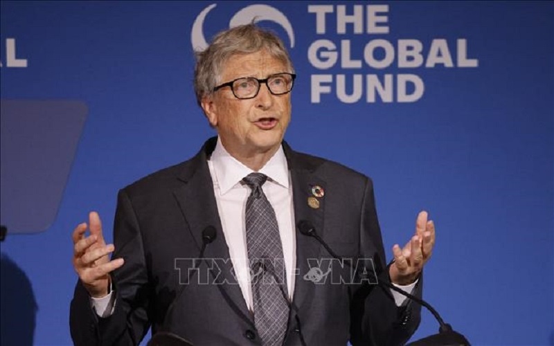 Tỷ phú Bill Gates dự báo AI sẽ “khai tử” các nền tảng mua sắm và tìm kiếm trực tuyến