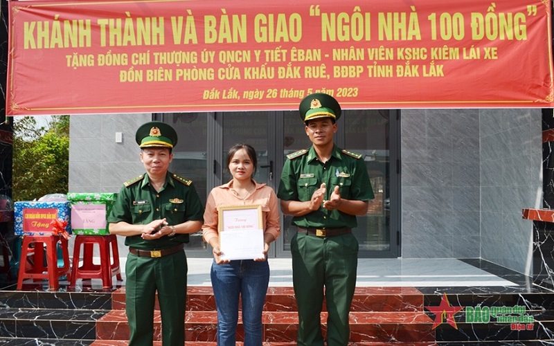 Bộ đội Biên phòng tỉnh Đắk Lắk khánh thành “Ngôi nhà 100 đồng”